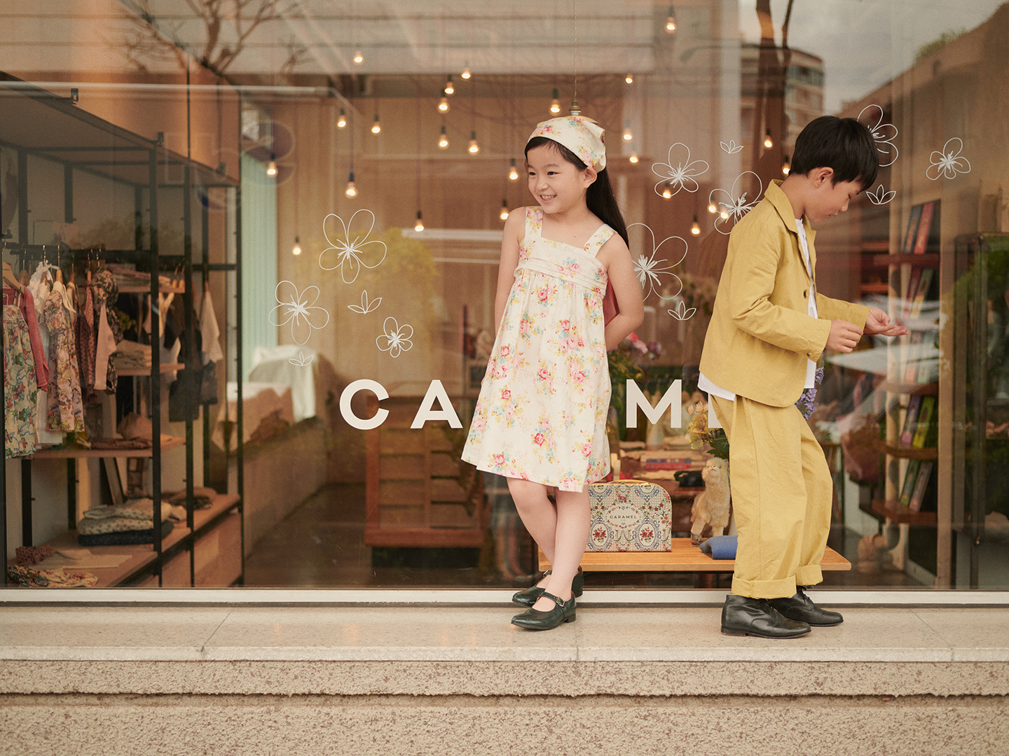 A Story by CARAMEL & TIAM